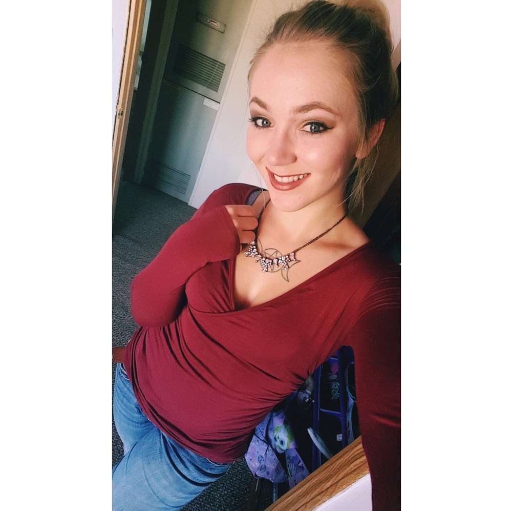 Meet your Posher, Ivy